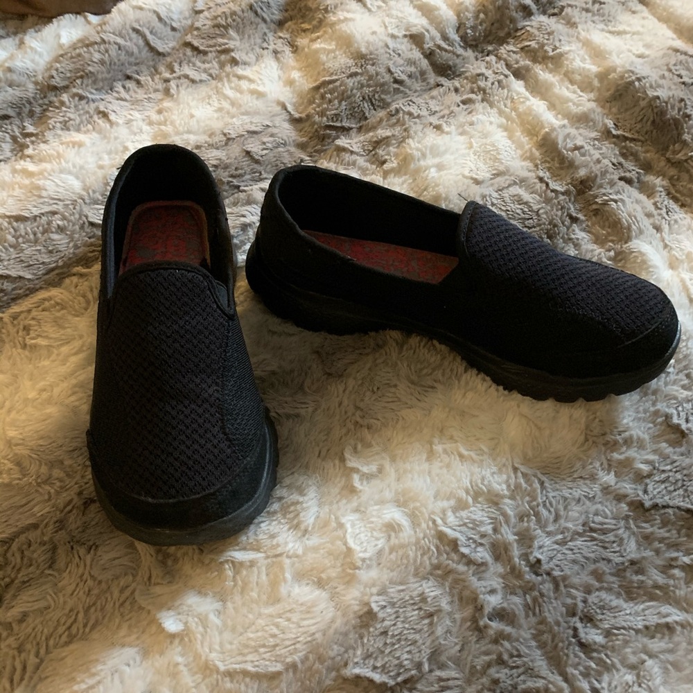 Danskin slip on sneaker
